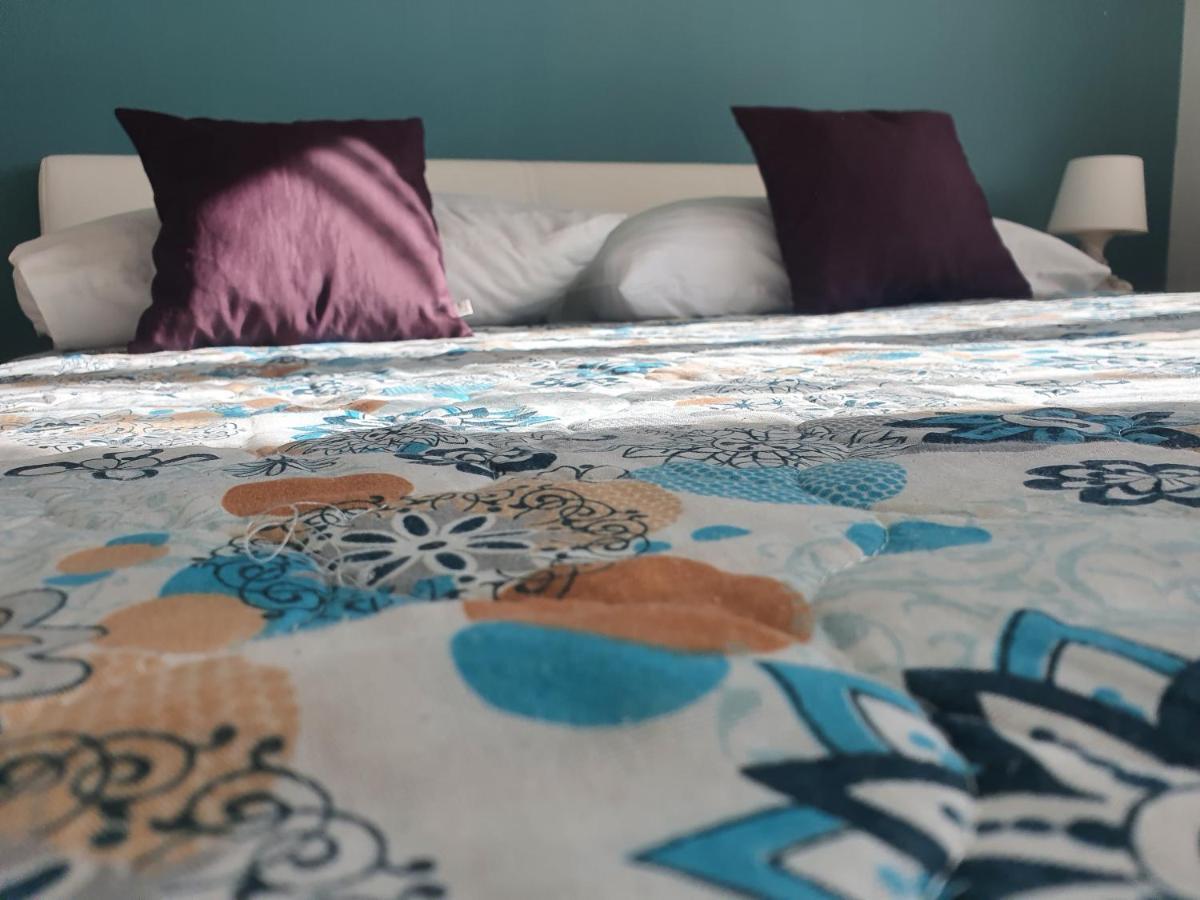 Cozy Two-bedroom Appartement