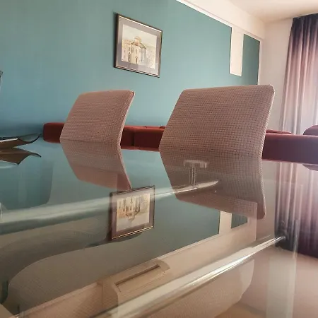 Cozy Two-Bedroom Apartment Zadar Buitenkant foto