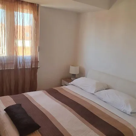 Cozy Two-Bedroom Apartment Zadar Buitenkant foto