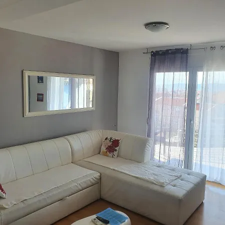 Cozy Two-Bedroom Apartment Zadar Buitenkant foto
